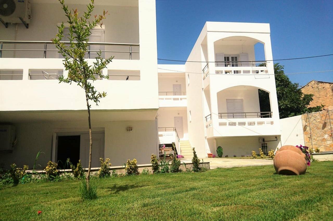Crown Apartments Kalyves Exterior photo